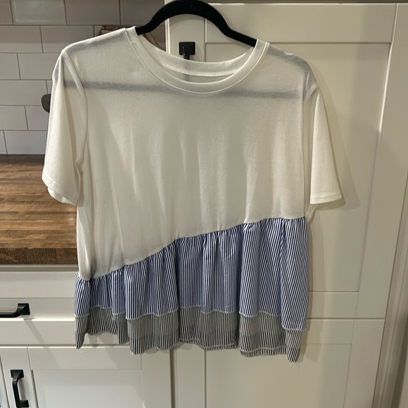 Super cute and comfy t shirt - Picture 3 of 4